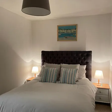 Cute 1 Bed Apartment 2 Mins From The Sea - Sleeps 4, Flat 8 The Gables, Church Street, Lyme Regis Exterior photo