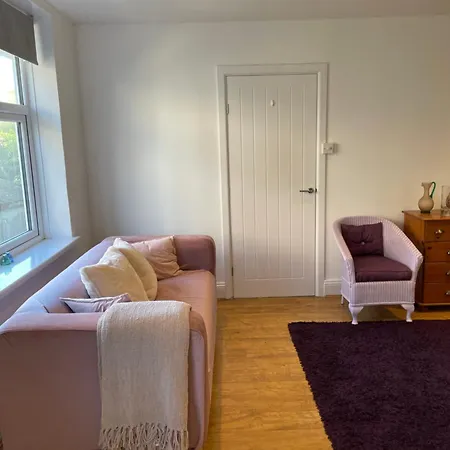 Cute 1 Bed Apartment 2 Mins From The Sea - Sleeps 4, Flat 8 The Gables, Church Street, Lyme Regis Exterior photo